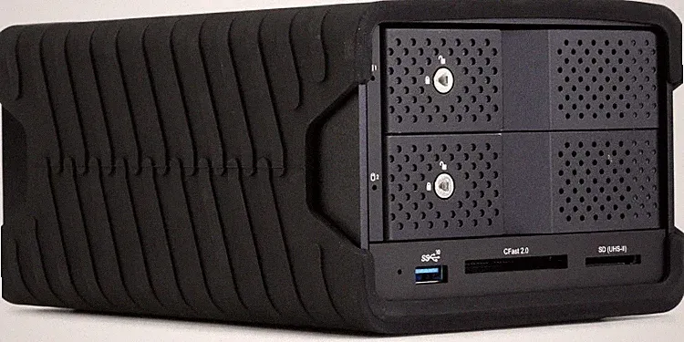 Glyph Blackbox Pro RAID 16TB Thunderbolt 3 Desktop Hard Drive with Hub - Black