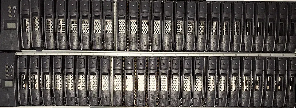 NetApp DiskShelf DS2246 with 24 x 600GB Hard Drives X422A-R5